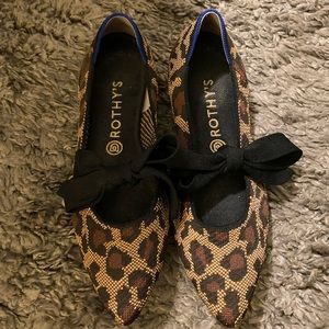 Rothys The Mary Jane Leopard Size 10